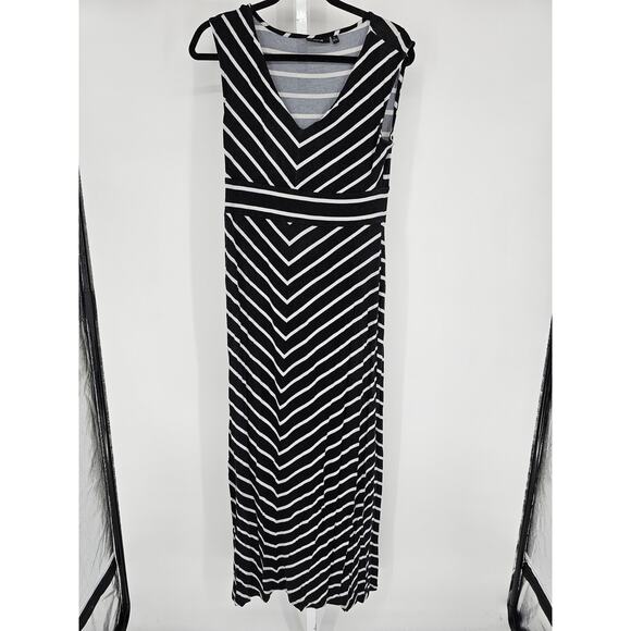 Apt 9 Womens Sz M Maxi Length Sleeveless Dress Black White Striped V Neck - Picture 1 of 3